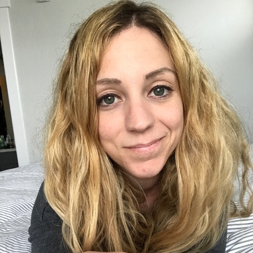 Meet your Posher, Angela